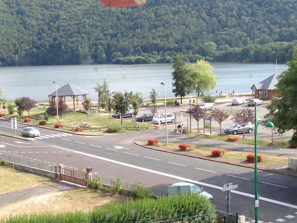 La Vue Sur Le Paradis Chambon-sur-Lac Exteriér fotografie